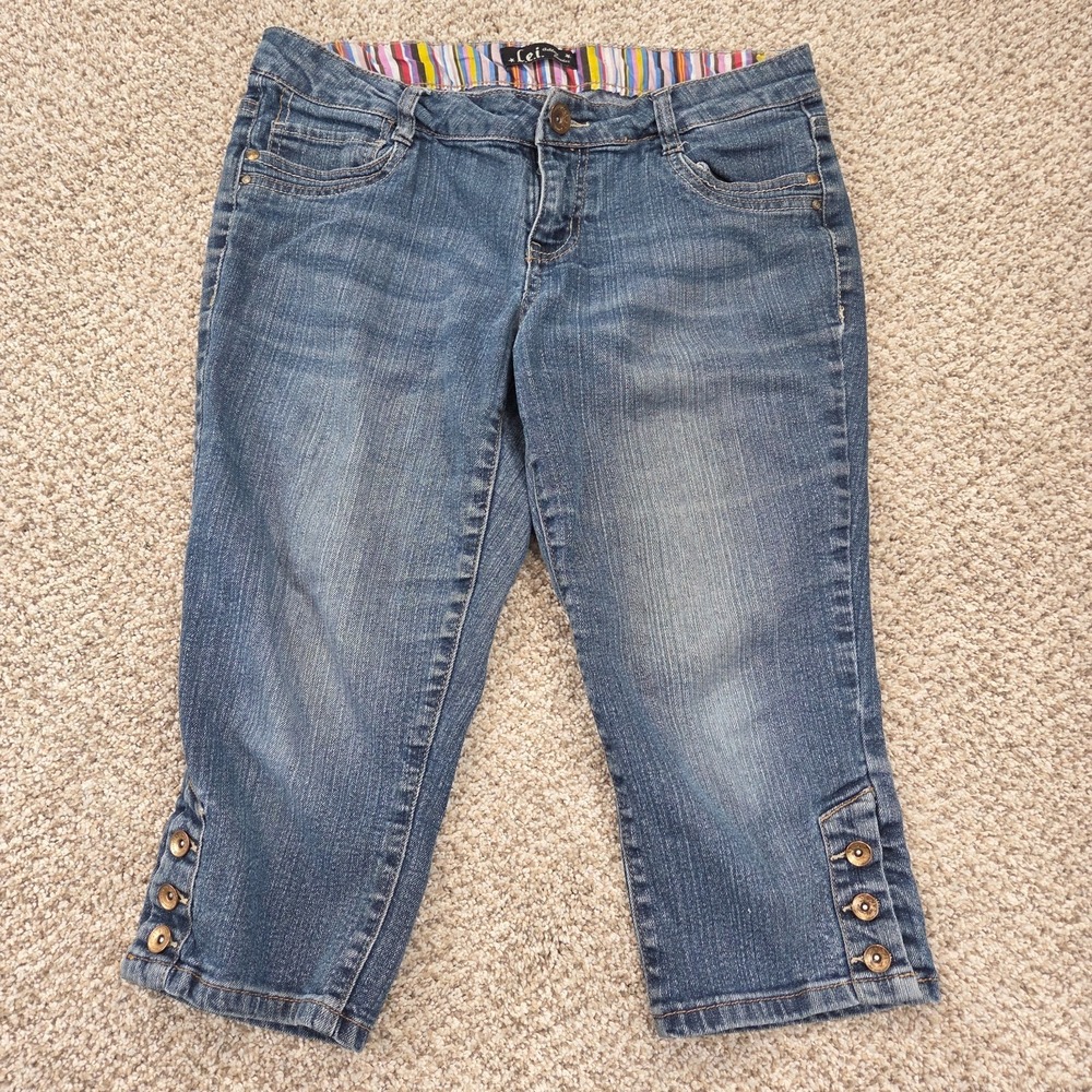 LEI Ashley Jeans Womens Size 11 Blue Denim Low‎ Rise Pockets pedal pusher Capri